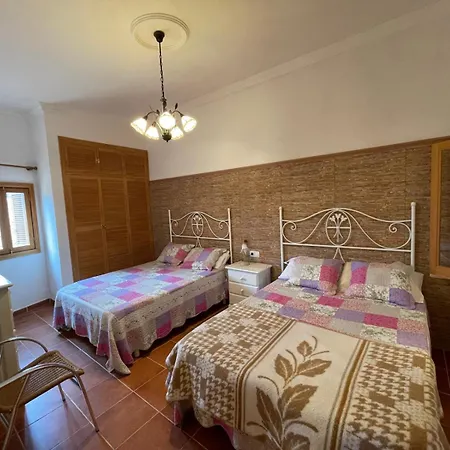 Olivos - Grupo Berna Holiday home *